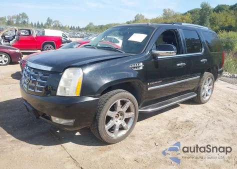 2007 Cadillac Escalade Standard z USA, uszkodzony, nr VIN 1GYFK638X7R297464